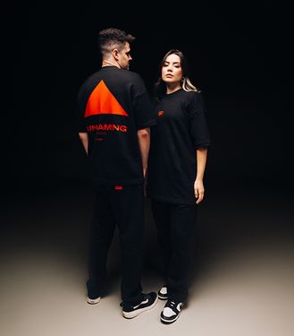 CAMISETA TRIÂNGULO